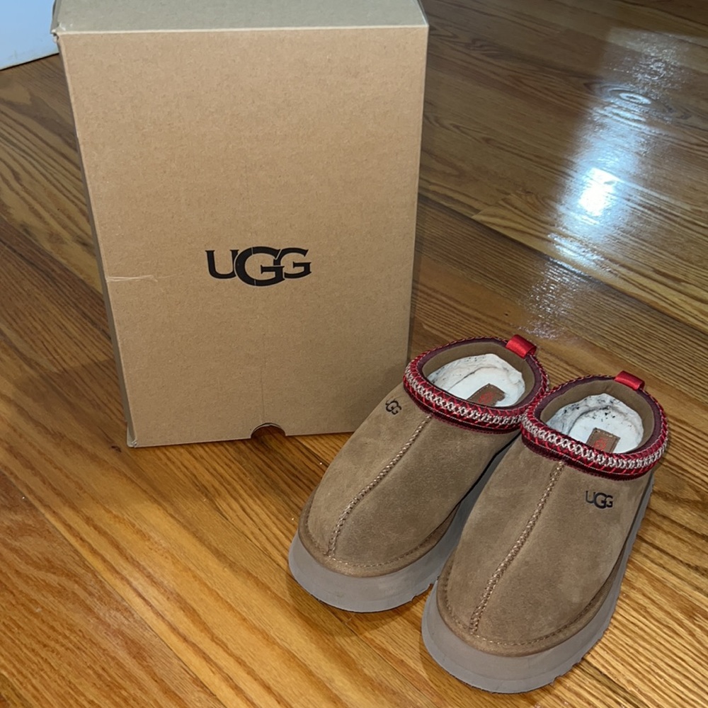 UGG, Tazz, size:9, color: Chestnut